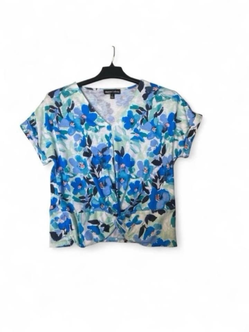 Short-Sleeve Floral Twist-Front Blouse in Blue